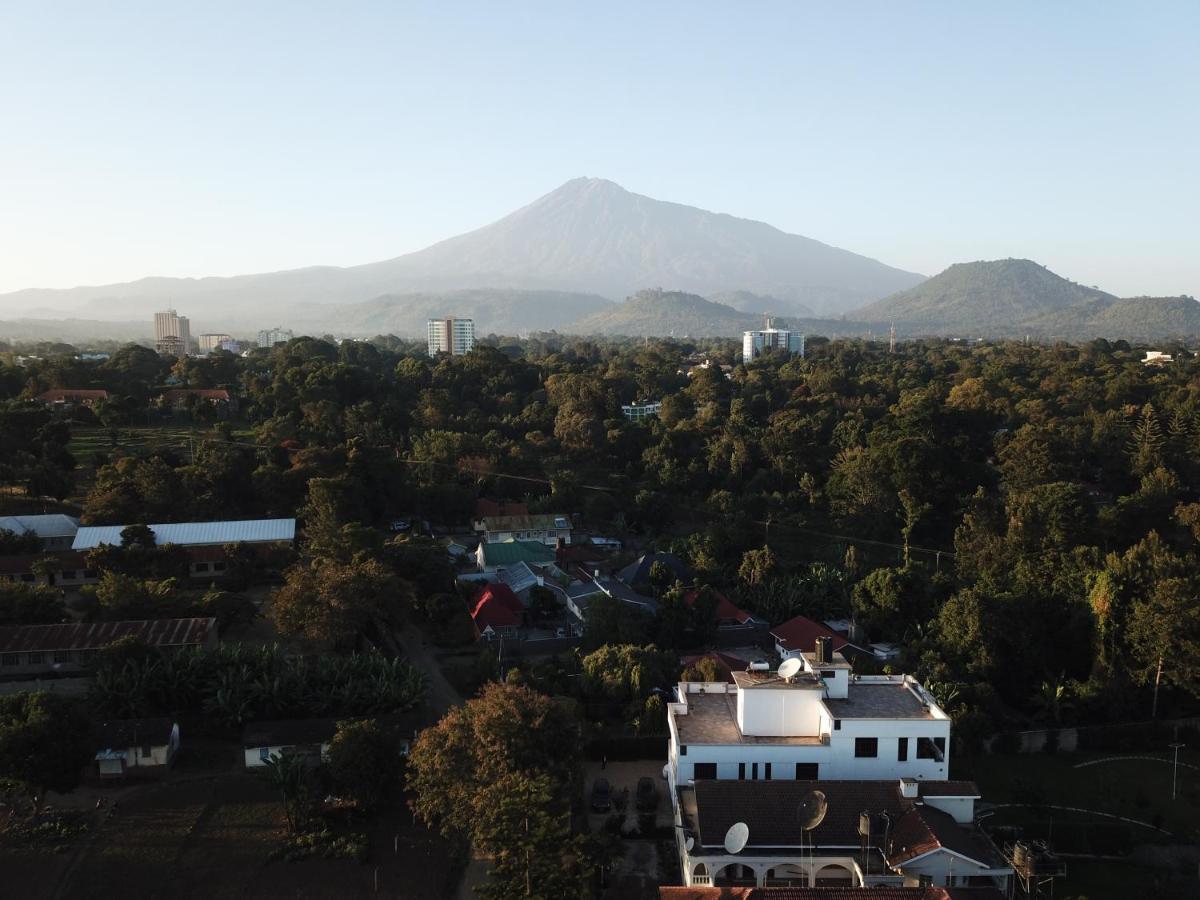 Bed and Breakfast Arusha Royal Экстерьер фото