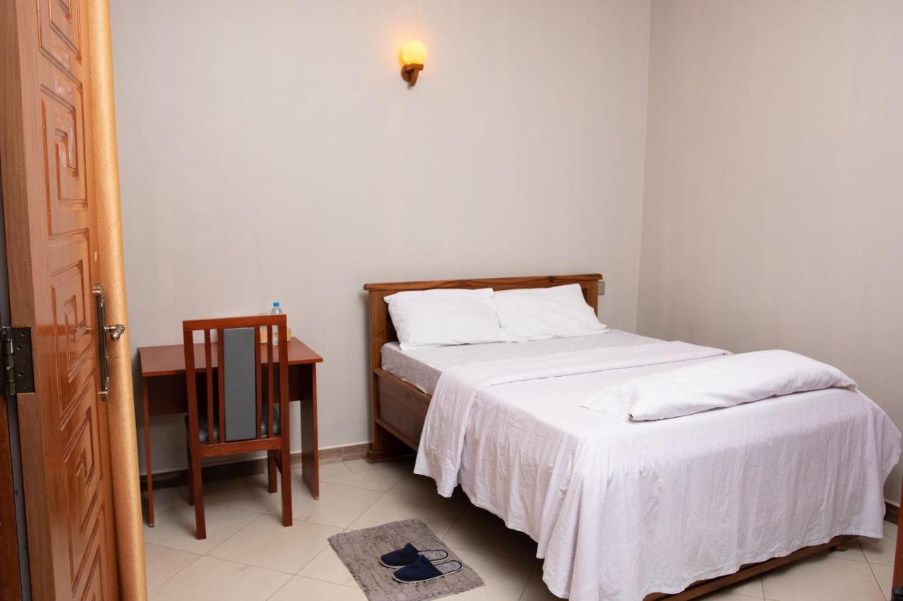 Bed and Breakfast Arusha Royal Экстерьер фото
