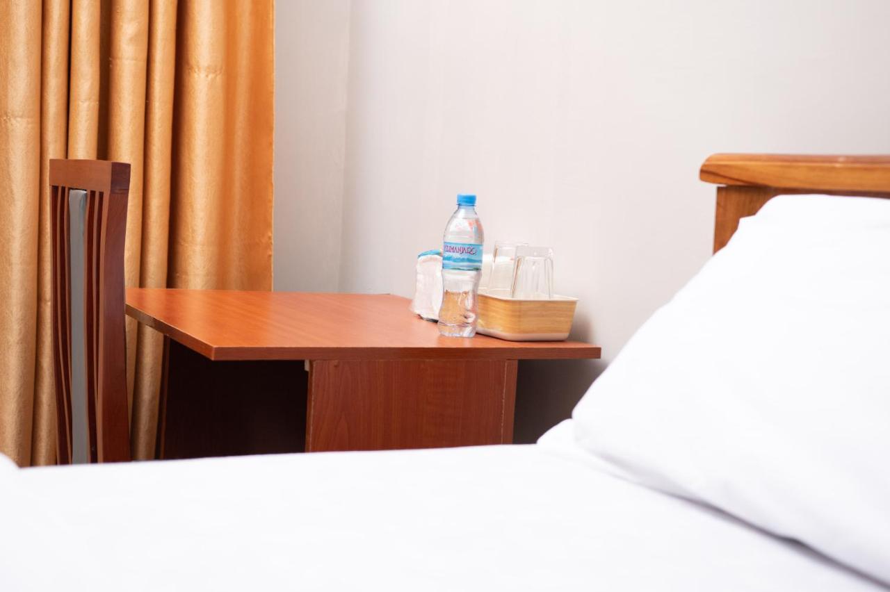 Bed and Breakfast Arusha Royal Экстерьер фото