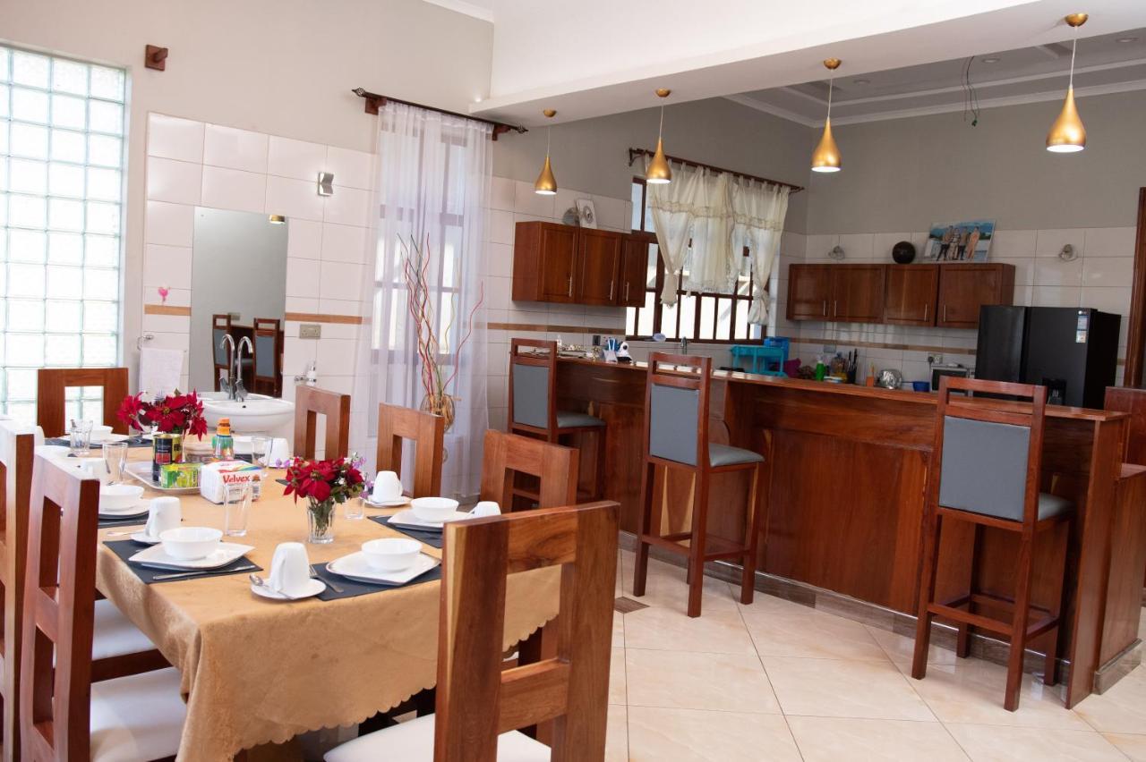 Bed and Breakfast Arusha Royal Экстерьер фото