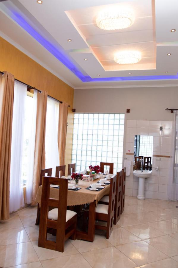 Bed and Breakfast Arusha Royal Экстерьер фото