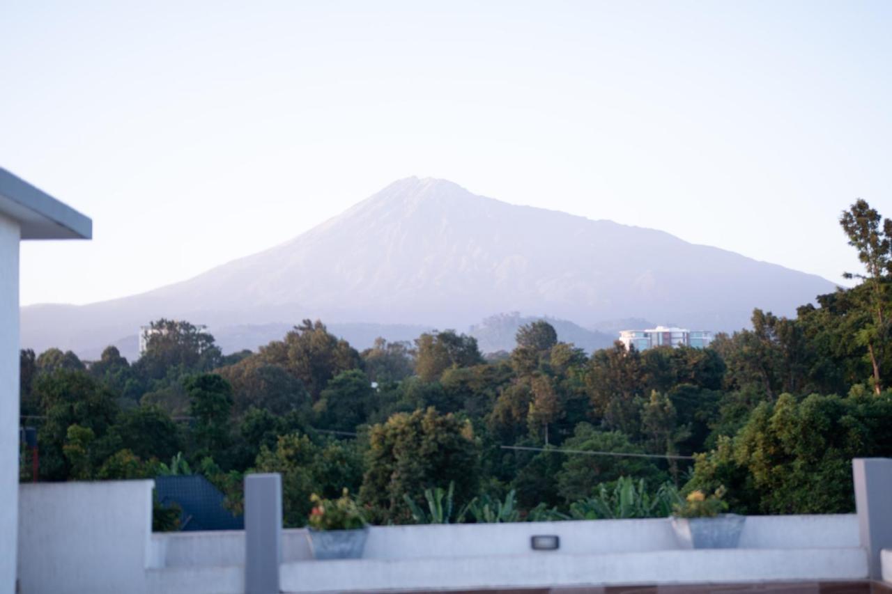 Bed and Breakfast Arusha Royal Экстерьер фото